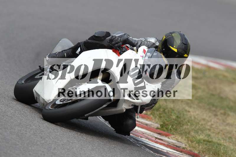 Archiv-2022/55 14.08.2022 Plüss Moto Sport ADR/Freies Fahren/007